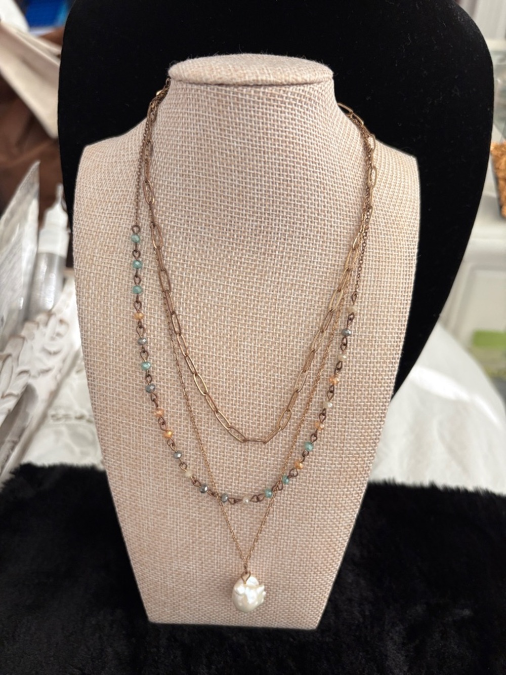 Old vintage Layered Necklace with natural pacific island natural pearl.